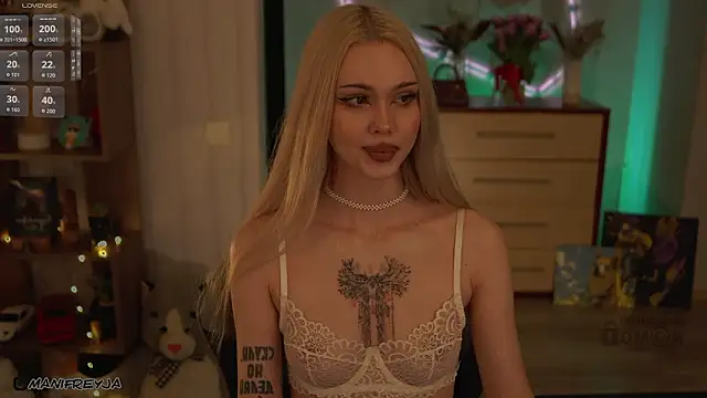 ManiFreyja online show from March 9, 2026, 6:56 pm