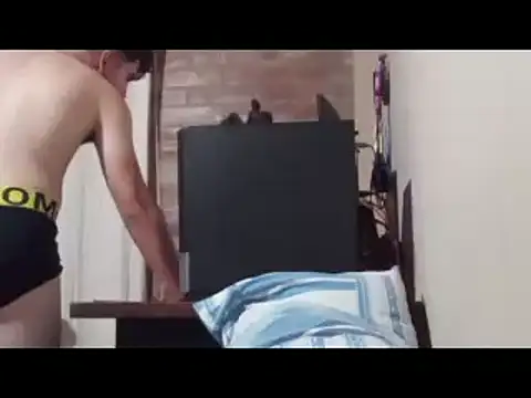 enzis3 online show from December 2, 2024, 10:45 pm