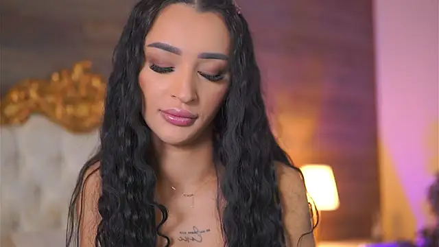 DeniseDevilles online show from February 20, 2025, 9:33 am