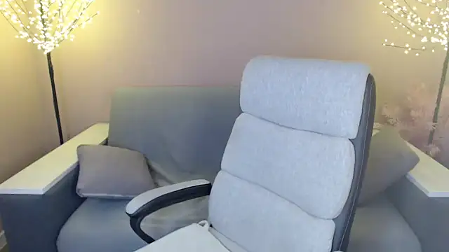 Snapshot of Ritaneer chatting on December 13, 2024, 9:35 am Ritaneer online show from December 13, 2024, 9:35 am