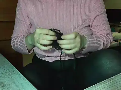 Lauzo21 online show from March 15, 2025, 4:46 am