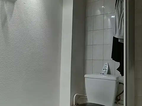 Lauzo21 online show from September 22, 2025, 3:19 am