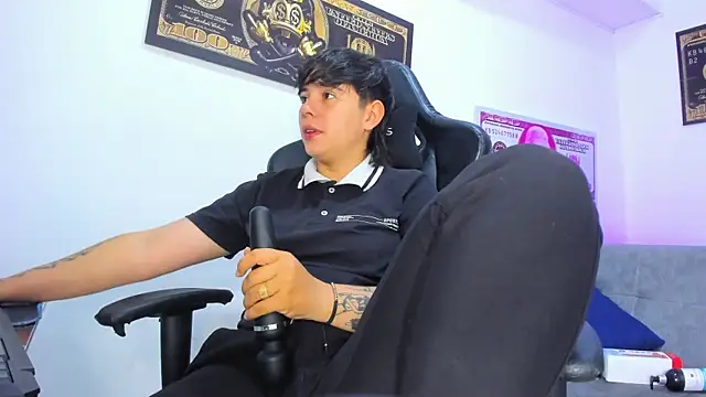 AbbySmiitth  online show from March 12, 2025, 12:36 pm