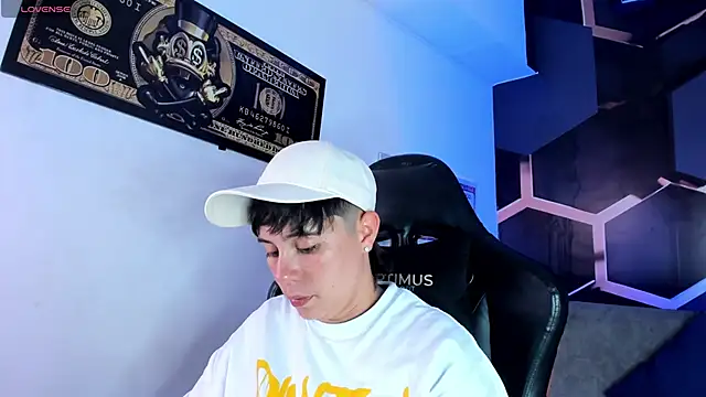 AbbySmiitth  online show from November 4, 2025, 9:36 pm