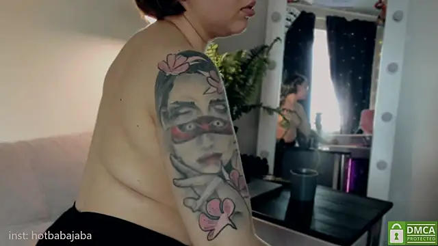 whoa-hoa-hoa-hoa-hoa online show from March 5, 2025, 8:54 am