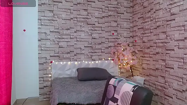 Vanse lust online show from February 5, 2025, 6:15 pm