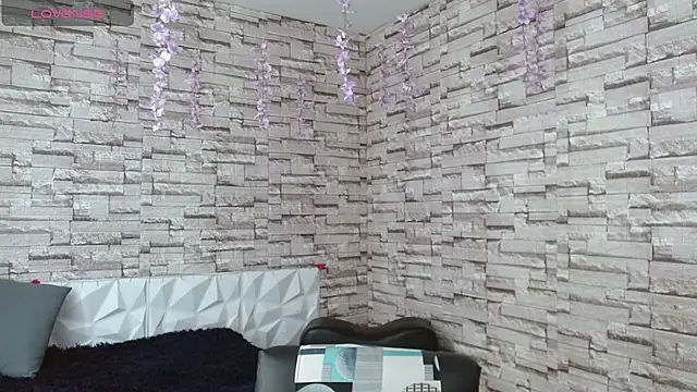 Vanse lust online show from September 30, 2025, 7:41 pm