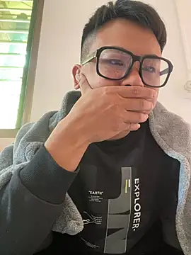 lixiaoshuai8 online show from January 19, 2026, 4:38 am