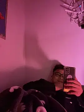 lixiaoshuai8 online show from February 10, 2026, 5:33 am