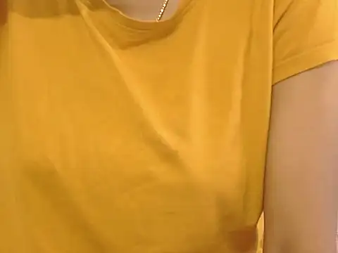  FluffyHxney  online show from November 3, 2025, 2:46 am