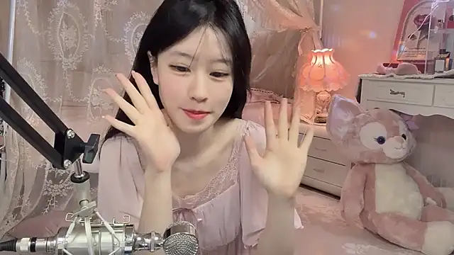 JennieKim RoseannePark online show from December 21, 2024, 5:36 am