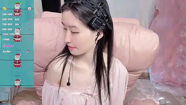 JennieKim RoseannePark online show from January 18, 2025, 4:21 pm