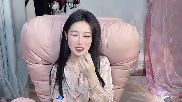 JennieKim RoseannePark online show from January 20, 2025, 5:48 pm