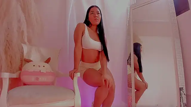 HayamiKioto online show from October 6, 2025, 2:47 pm