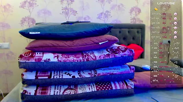 Snapshot of _Sexy-Mia_ chatting on January 10, 2025, 8:59 pm  Sexy-Mia  online show from January 10, 2025, 8:59 pm