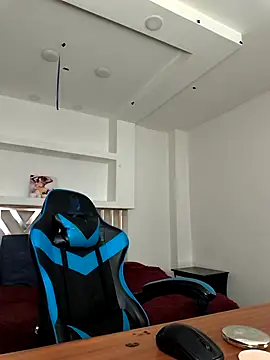 zoe connor19 online show from November 27, 2025, 7:49 pm