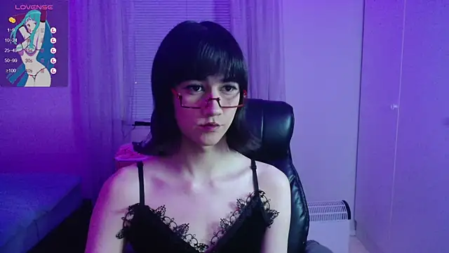 lewd pillows online show from March 15, 2025, 7:59 pm