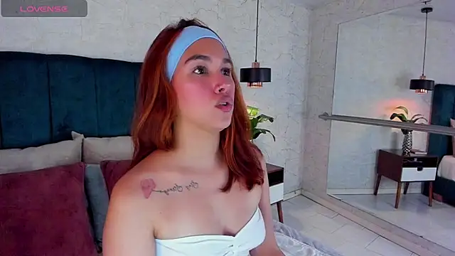 Snapshot of AdeleAndersonn chatting on February 23, 2026, 8:50 pm AdeleAndersonn online show from February 23, 2026, 8:50 pm