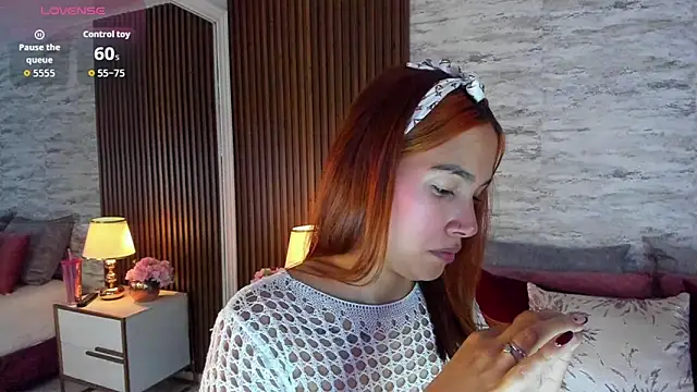 Snapshot of AdeleAndersonn chatting on February 24, 2026, 5:22 pm AdeleAndersonn online show from February 24, 2026, 5:22 pm