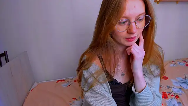 Snapshot of Fire_Luna chatting on January 19, 2026, 8:51 am Fire Luna online show from January 19, 2026, 8:51 am