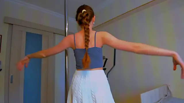 Snapshot of Fire_Luna chatting on February 4, 2026, 6:08 am Fire Luna online show from February 4, 2026, 6:08 am