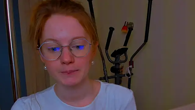 Snapshot of Fire_Luna chatting on February 5, 2026, 5:34 am Fire Luna online show from February 5, 2026, 5:34 am