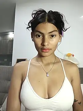 Snapshot of vanyacam_ chatting on October 9, 2025, 11:25 pm vanyacam online show from October 9, 2025, 11:25 pm