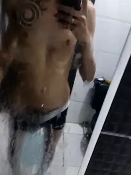 Juliano69xv online show from March 22, 2025, 1:32 am