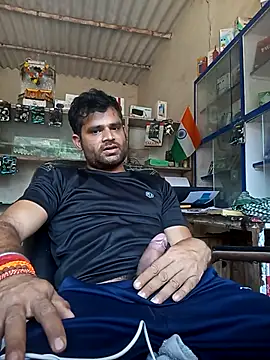 Snapshot of Priynkarani chatting on November 25, 2025, 7:19 am Priynkarani online show from November 25, 2025, 7:19 am