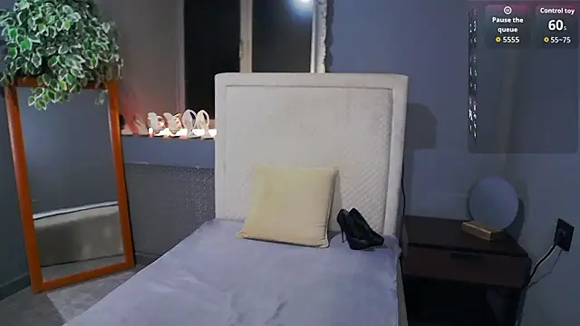 KiraNikson online show from March 19, 2026, 2:37 am