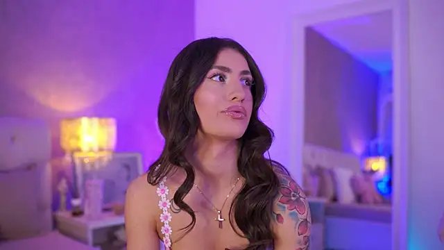 OhhAisha online show from April 7, 2026, 7:53 am