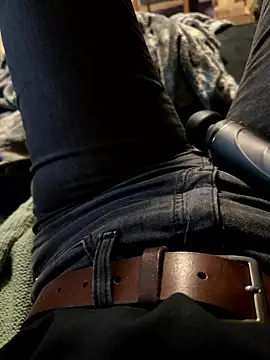 Ana-05 online show from January 8, 2026, 8:11 pm