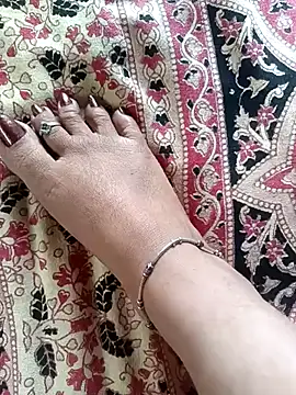 Snapshot of lakey91girl chatting on October 28, 2025, 6:28 am lakey91girl online show from October 28, 2025, 6:28 am