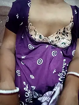 lakey91girl online show from December 18, 2025, 4:35 pm