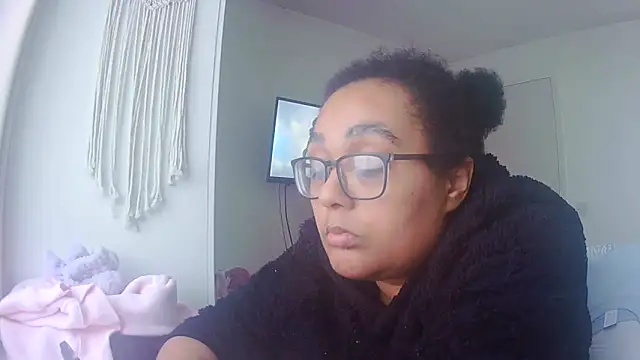 Snapshot of vanilla_chocolate23 chatting on April 4, 2026, 5:10 pm vanilla chocolate23 online show from April 4, 2026, 5:10 pm