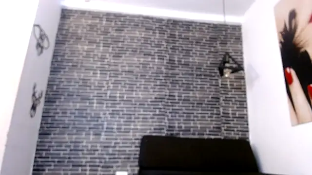 Snapshot of Amanda_whitee chatting on December 16, 2024, 12:06 pm Amanda whitee online show from December 16, 2024, 12:06 pm