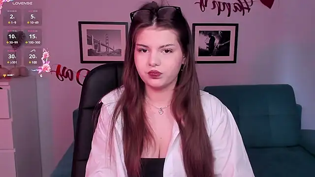 AdeliaKiss online show from February 17, 2025, 6:09 am