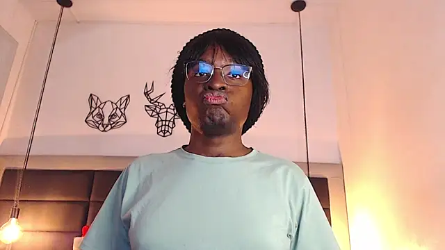 candy lovee69 online show from November 29, 2025, 9:40 pm