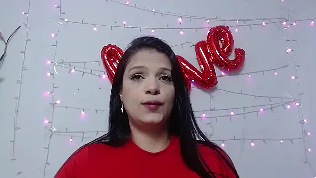 Nicol Love0 online show from February 20, 2025, 2:02 pm
