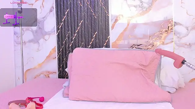 Alyson-a online show from October 9, 2025, 12:36 pm