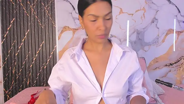 Alyson-a online show from April 9, 2026, 1:05 pm