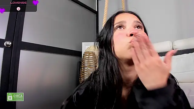 aisha   online show from January 12, 2025, 12:33 pm