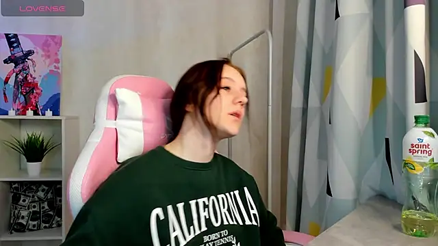 Snapshot of Tonya_Gray chatting on December 29, 2024, 12:09 am Tonya Gray online show from December 29, 2024, 12:09 am