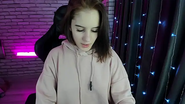 Snapshot of Tonya_Gray chatting on January 2, 2025, 4:30 am Tonya Gray online show from January 2, 2025, 4:30 am