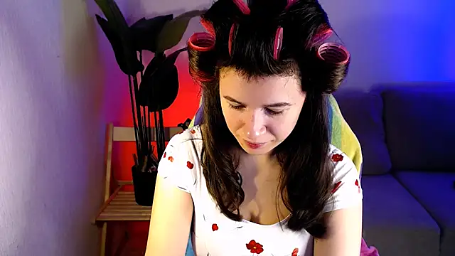 M Sensual online show from December 18, 2025, 5:30 pm