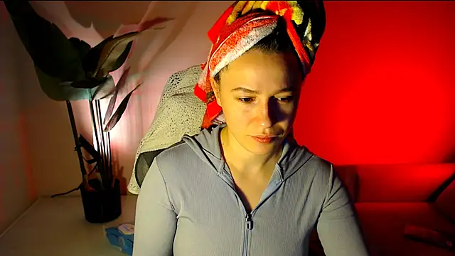 M Sensual online show from February 1, 2026, 4:11 am