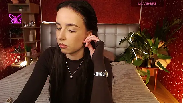 Snapshot of AuroraAksnesss chatting on February 25, 2025, 4:21 pm AuroraAksnesss online show from February 25, 2025, 4:21 pm