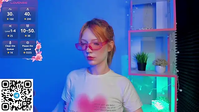 Snapshot of Linablueeyed chatting on April 11, 2026, 9:13 am Linablueeyed online show from April 11, 2026, 9:13 am