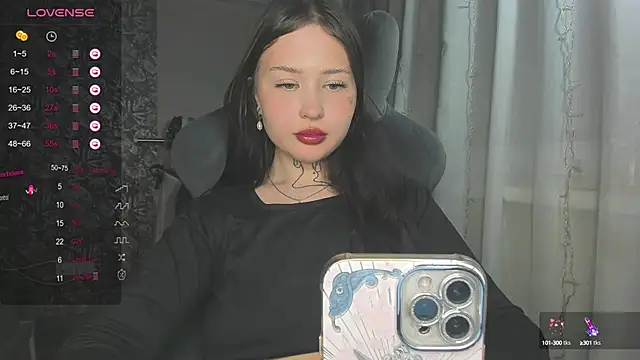 kate8ketee8 online show from December 6, 2024, 5:44 pm