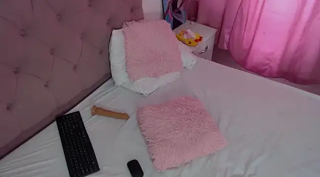 CATALAIA STOMM online show from December 2, 2024, 3:58 pm